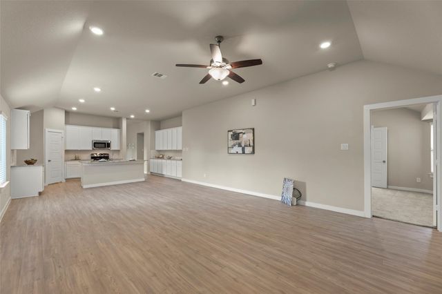 2610 Blue Abbot Drive, Fresno, TX 77545