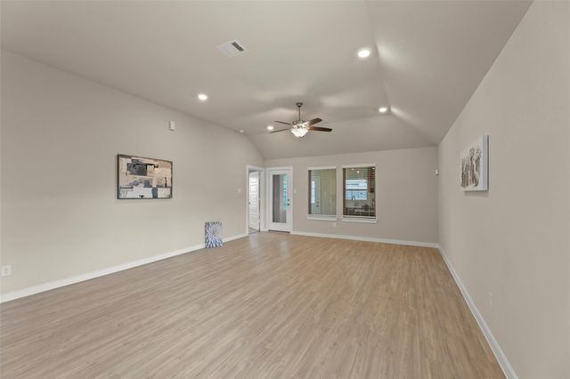 2610 Blue Abbot Drive, Fresno, TX 77545