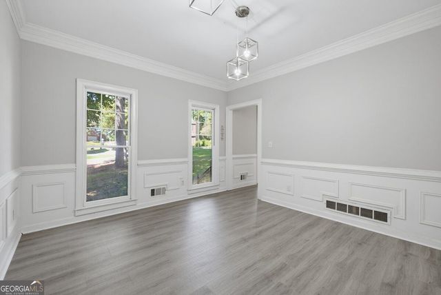 2711 Lochraven Court, Snellville, GA 30039