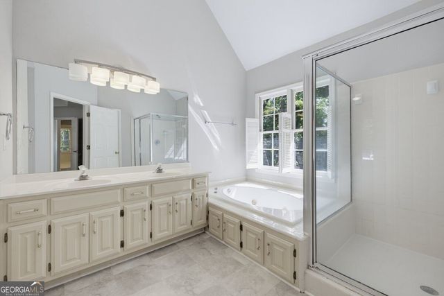 2711 Lochraven Court, Snellville, GA 30039