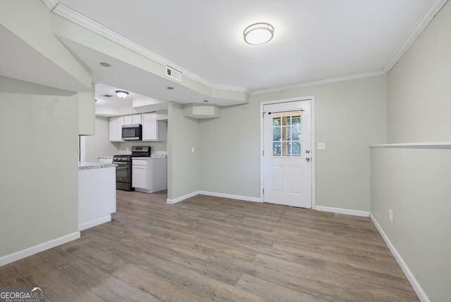 2711 Lochraven Court, Snellville, GA 30039