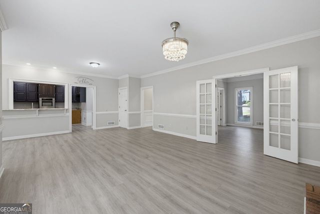 2711 Lochraven Court, Snellville, GA 30039