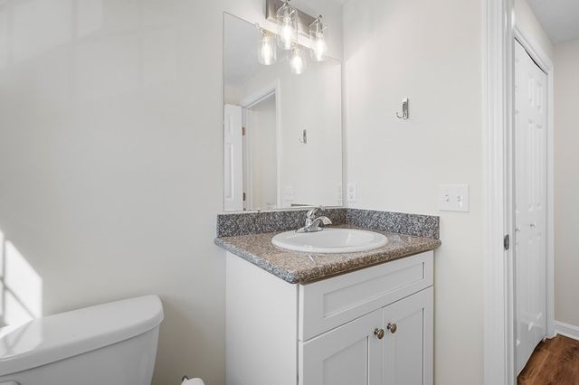 7 Snowberry Cir, Worcester, MA 01607