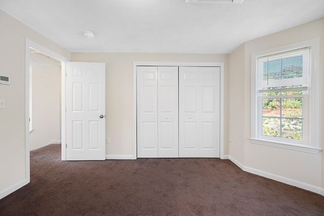 7 Snowberry Cir, Worcester, MA 01607
