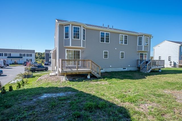 7 Snowberry Cir, Worcester, MA 01607