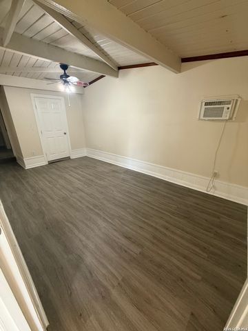 110 GREENHILL PASS, San Antonio, TX 78213