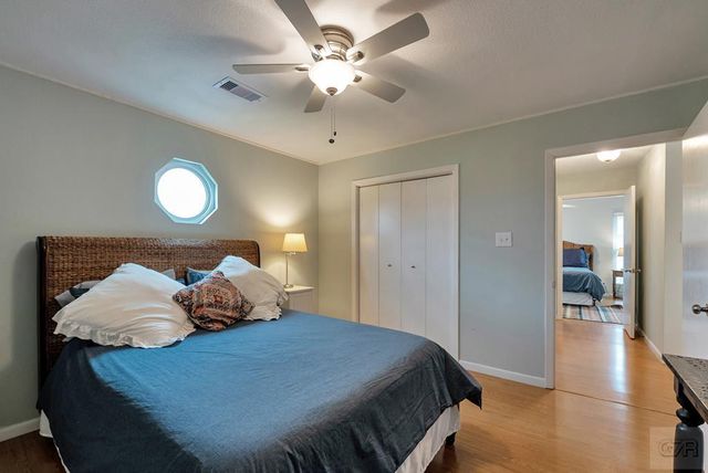 1327 Tiki Drive, Tiki Island, TX 77554