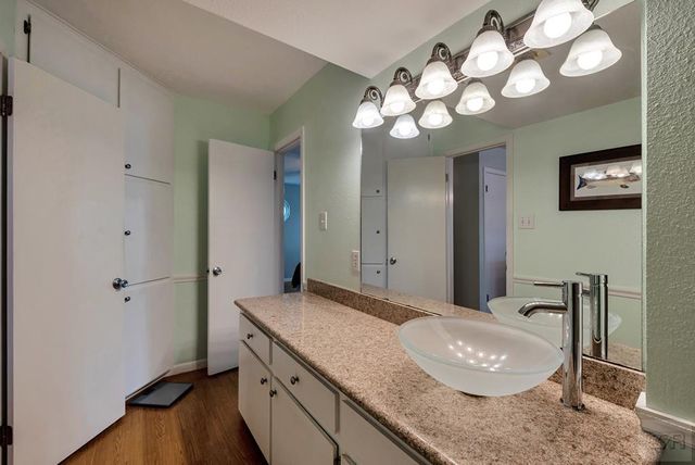 1327 Tiki Drive, Tiki Island, TX 77554