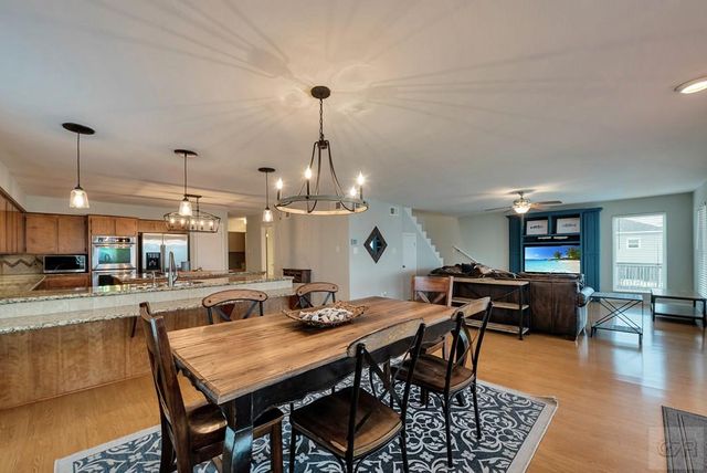 1327 Tiki Drive, Tiki Island, TX 77554