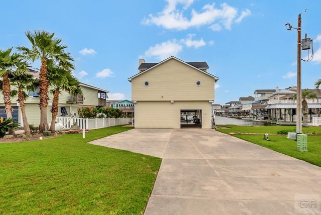 1327 Tiki Drive, Tiki Island, TX 77554