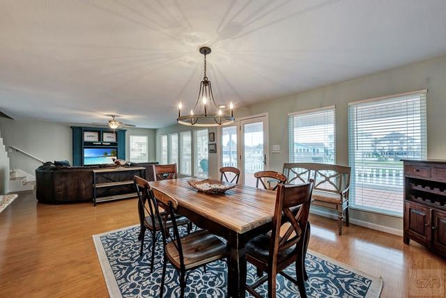 1327 Tiki Drive, Tiki Island, TX 77554