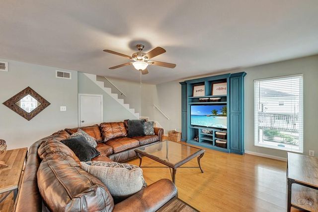 1327 Tiki Drive, Tiki Island, TX 77554