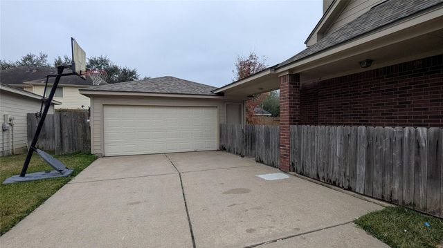 1902 Pepper Tree Court, Sugar Land, TX 77479