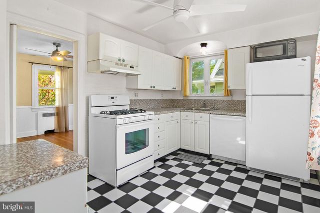 4211 KENSINGTON RD, Baltimore, MD 21229