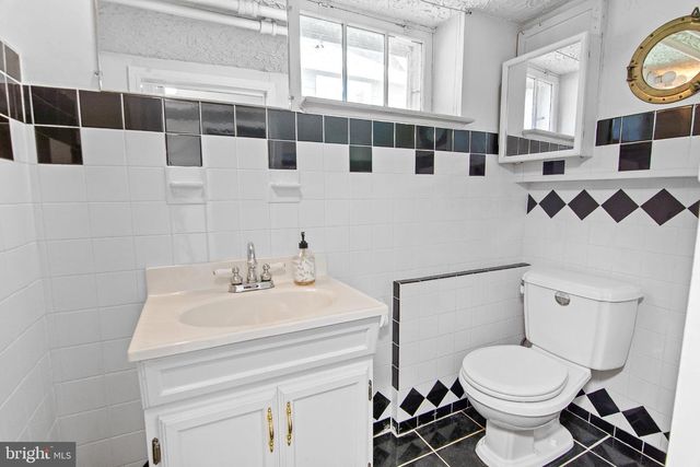 4211 KENSINGTON RD, Baltimore, MD 21229