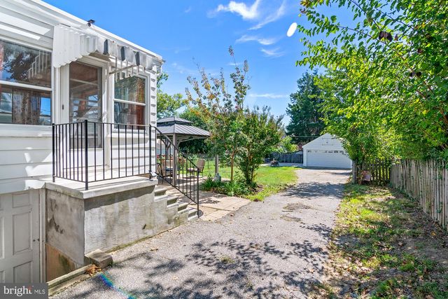 4211 KENSINGTON RD, Baltimore, MD 21229
