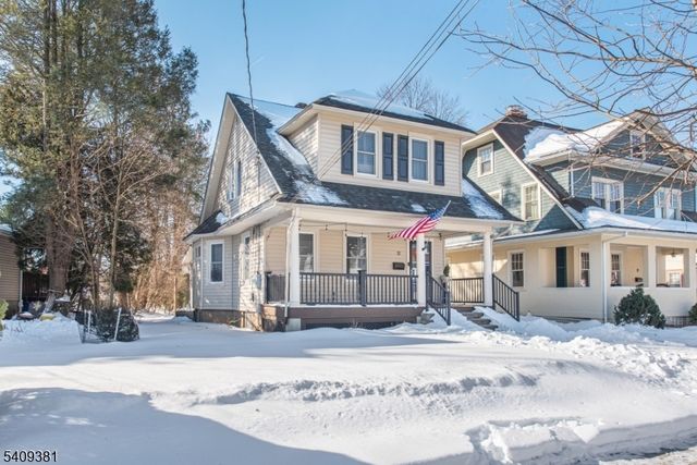 12 Ward Pl, Caldwell Boro Twp., NJ 07006