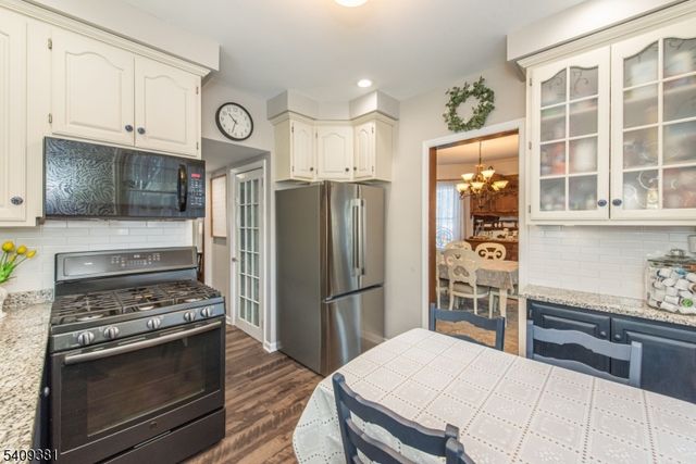 12 Ward Pl, Caldwell Boro Twp., NJ 07006