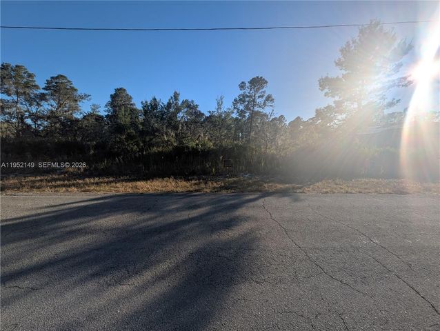 6145 Alcala Avenue, Sebring, FL 33872