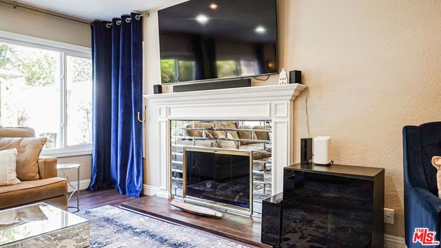 22 Hunter, Irvine, CA 92620
