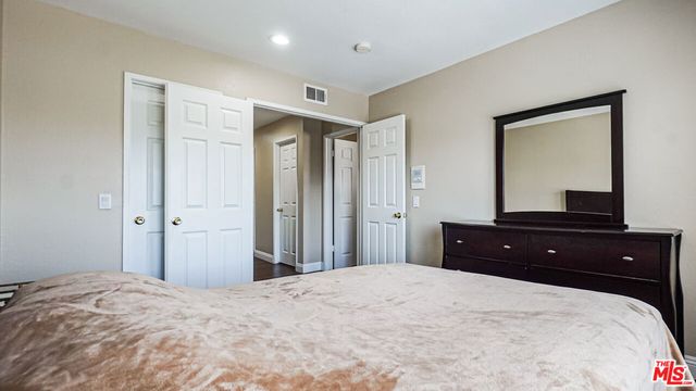 22 Hunter, Irvine, CA 92620