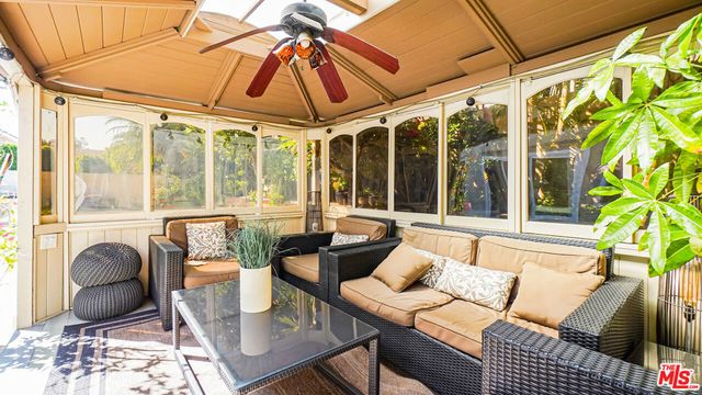 22 Hunter, Irvine, CA 92620