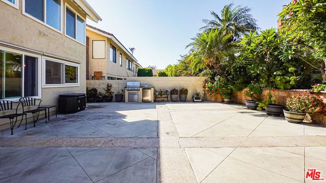 22 Hunter, Irvine, CA 92620