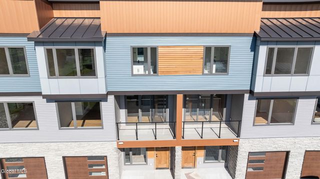 15 Footpath Way, Lake George, NY 12845