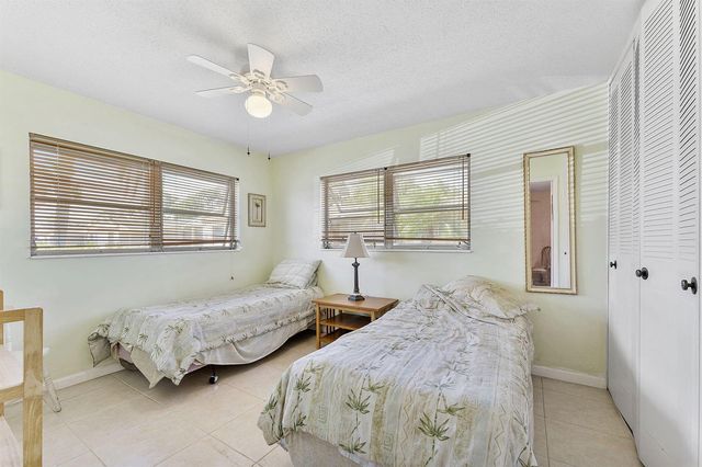 2523 Dudley Drive W H, West Palm Beach, FL 33415