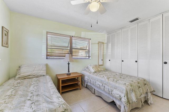 2523 Dudley Drive W H, West Palm Beach, FL 33415