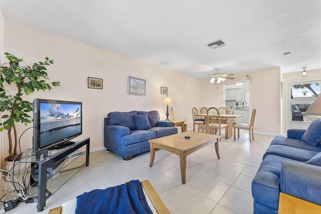 2523 Dudley Drive W H, West Palm Beach, FL 33415