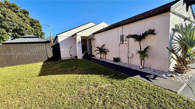 2451 SW 85th Ter 2451, Miramar, FL 33025