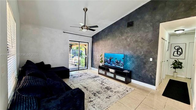 2451 SW 85th Ter 2451, Miramar, FL 33025