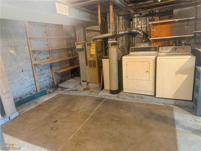 68298 Orchard Avenue, Bridgeport, OH 43912
