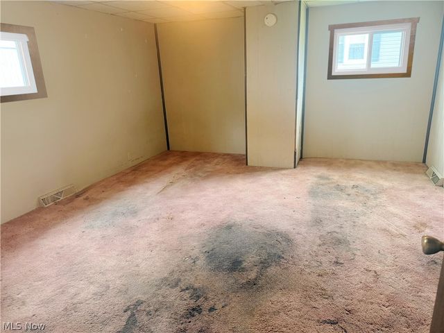 68298 Orchard Avenue, Bridgeport, OH 43912