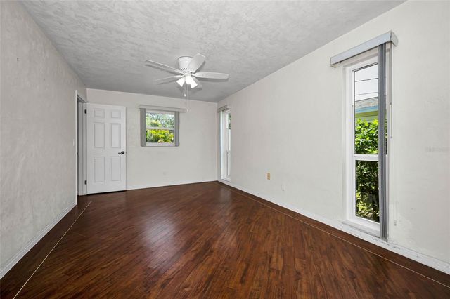 9083 BRIARWOOD DRIVE, Seminole, FL 33772