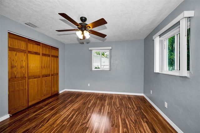 9083 BRIARWOOD DRIVE, Seminole, FL 33772