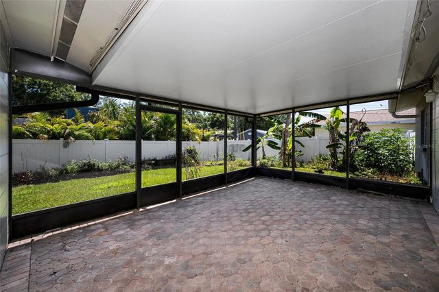 9083 BRIARWOOD DRIVE, Seminole, FL 33772