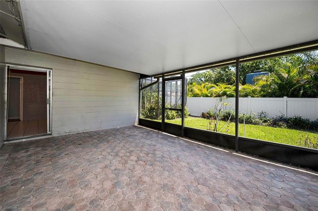 9083 BRIARWOOD DRIVE, Seminole, FL 33772