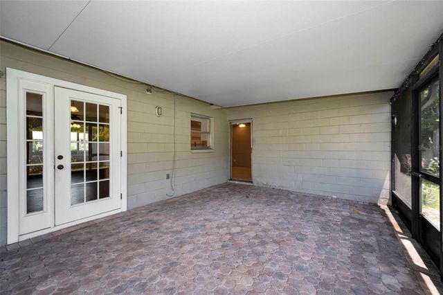 9083 BRIARWOOD DRIVE, Seminole, FL 33772