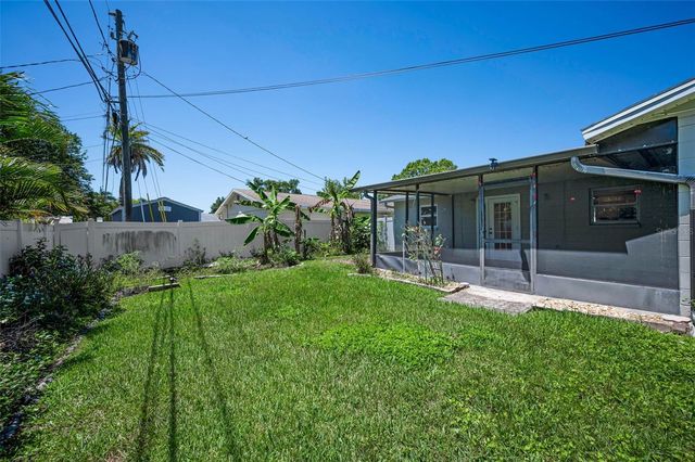 9083 BRIARWOOD DRIVE, Seminole, FL 33772