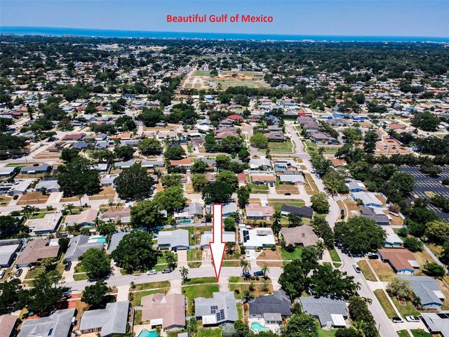 9083 BRIARWOOD DRIVE, Seminole, FL 33772