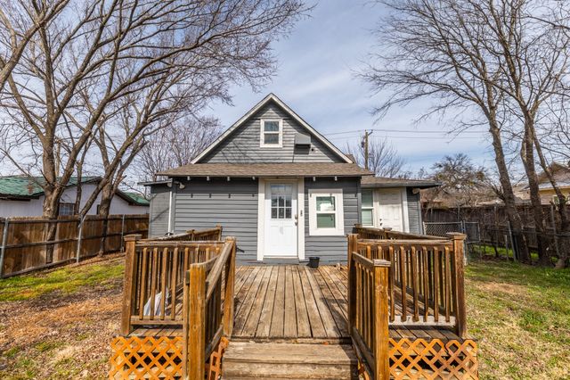 203 W Purdom Avenue, Alvarado, TX 76009