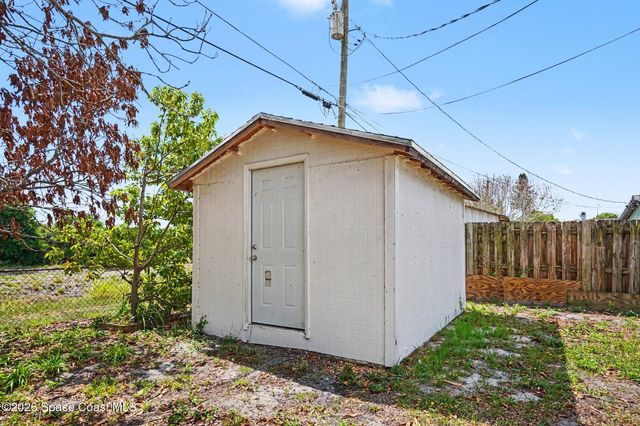 587 Teak Drive, Melbourne, FL 32935
