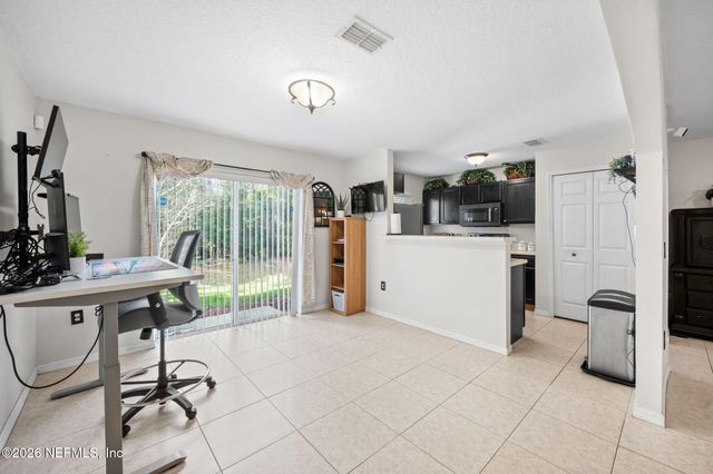 7424 PALM HILLS Drive, Jacksonville, FL 32244