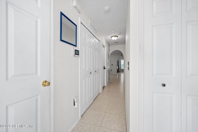 7424 PALM HILLS Drive, Jacksonville, FL 32244