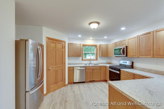 902 N York Street, Belding, MI 48809