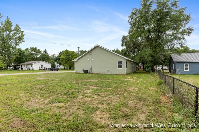 902 N York Street, Belding, MI 48809