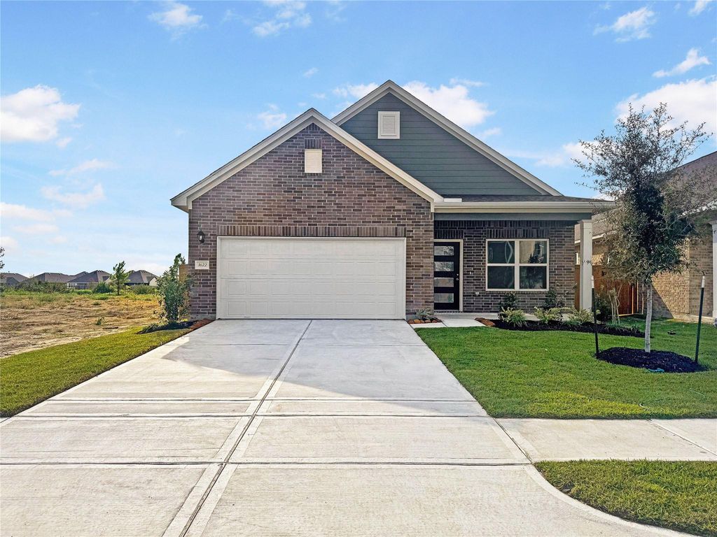 1622 River Scene Trail, Dayton, TX 77535