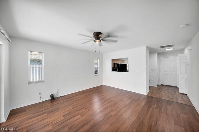 1044 SE 11th ST, Cape Coral, FL 33990